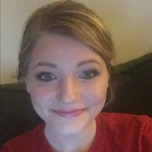 Meet your Posher, Felicia